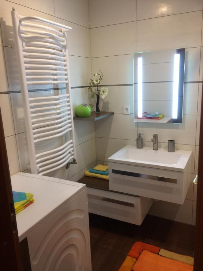 Sky 2 Room Comfort Apartment Lindenhof Mannheim Eksteriør billede